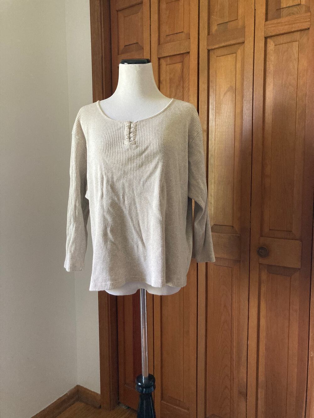 Neiman Marcus Tan Light Pullover Sweater, Size 2X